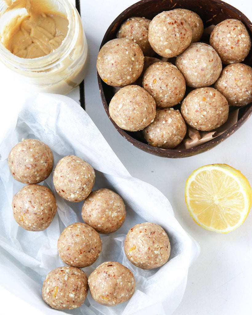 LEMON COCONUT BLISS BALLS | Tropeaka