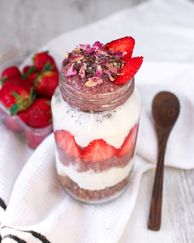 VERY BERRY CHIA PUDDING | Tropeaka