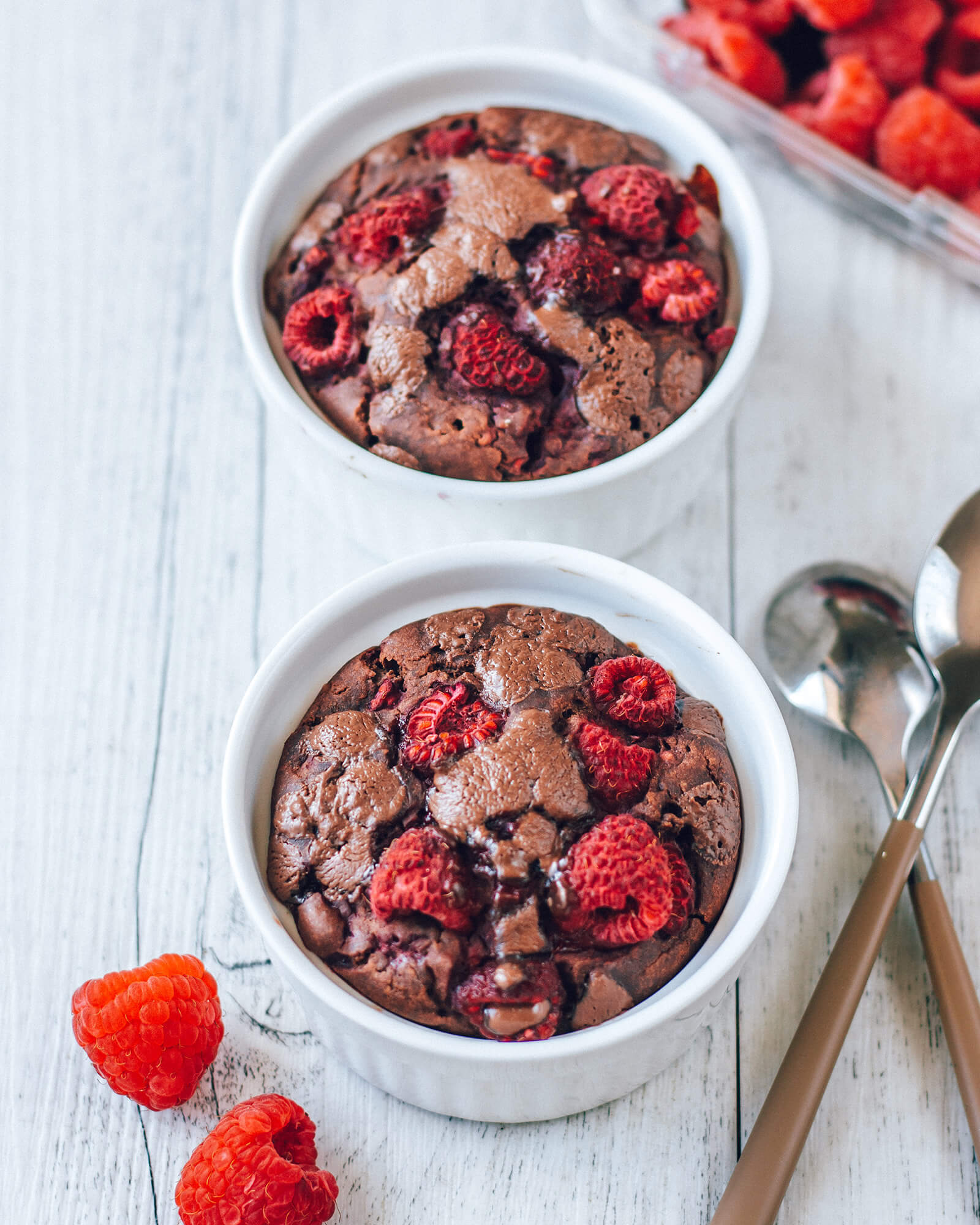MINI CHOC RASPBERRY CAKES